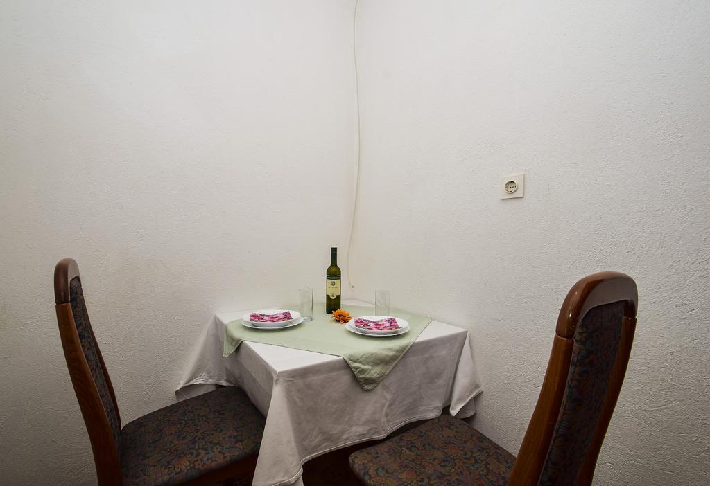 Guesthouse Dupin Vlašići Extérieur photo